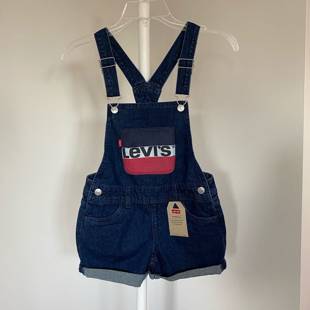 Girl’s Size 8 Levi Shortall